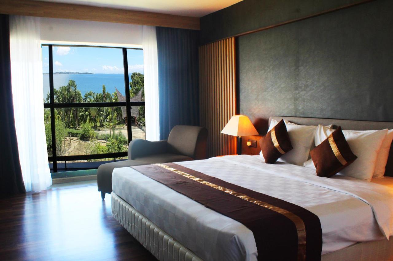Batam View Beach Resort Nongsa Εξωτερικό φωτογραφία