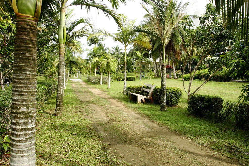 Batam View Beach Resort Nongsa Εξωτερικό φωτογραφία