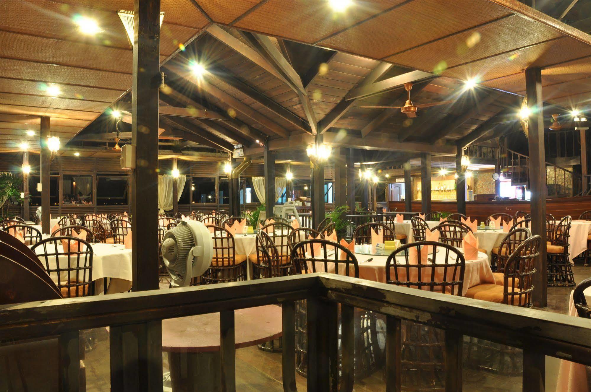 Batam View Beach Resort Nongsa Εξωτερικό φωτογραφία